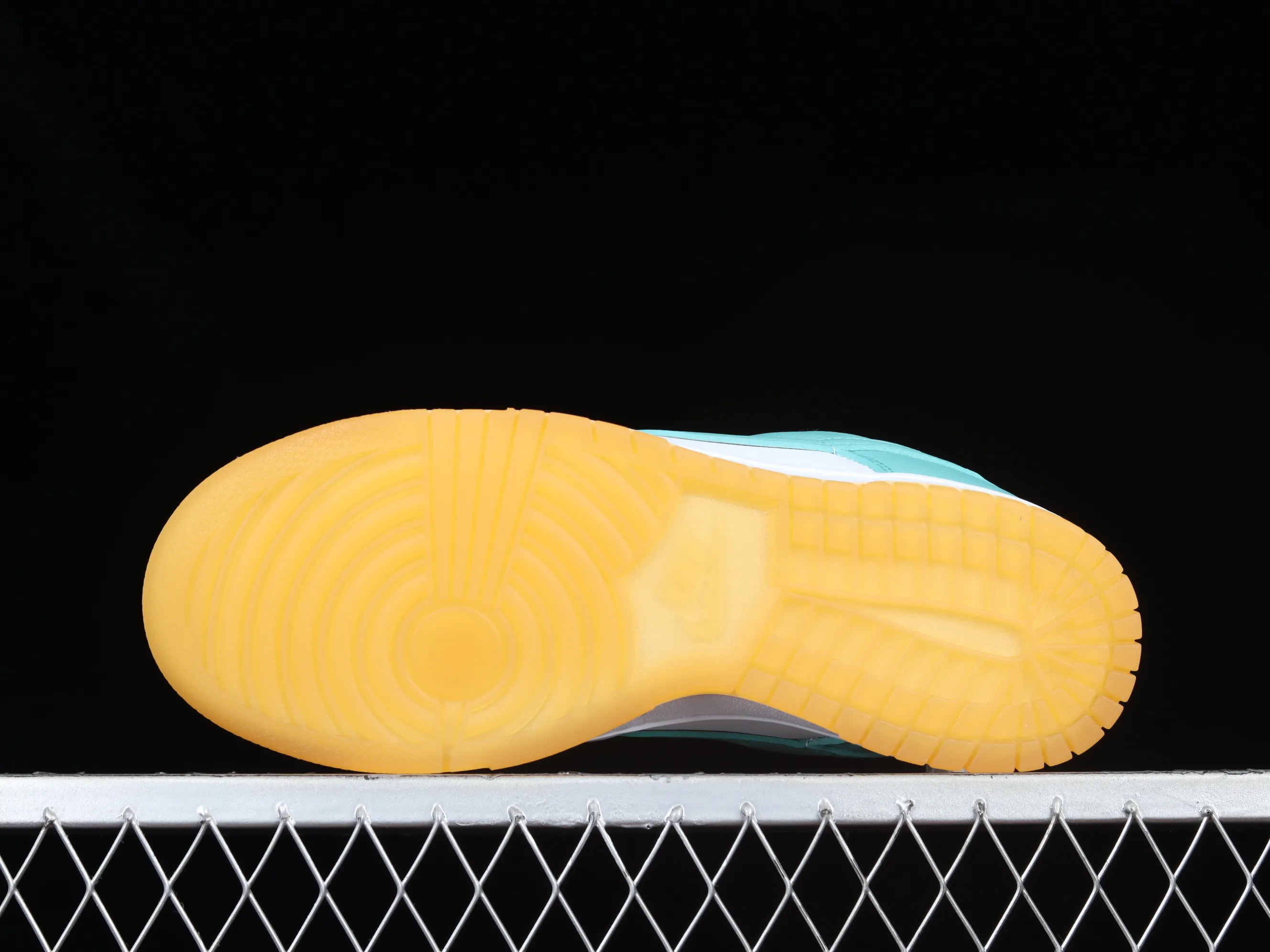 All categories Nk SB Dunk series Nk SB Dunk Low low-top sneakers J version Nk Dunk Low "Teal Zeal" teal color SB low-top sports and leisure sneakers DV2190-100